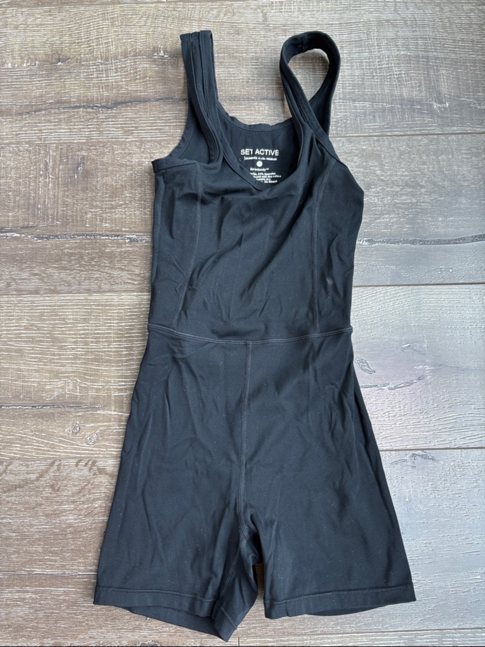 Set active shortysuit